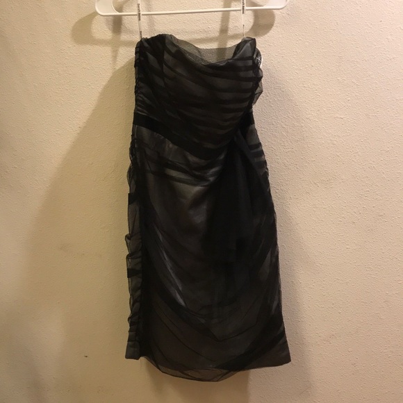 Knee length formal gown - Picture 2 of 3